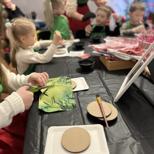 IMG_0176 świąteczne warsztaty kreatywne herbatki mikołajkowe firmowe Mikołajki dla dzieci